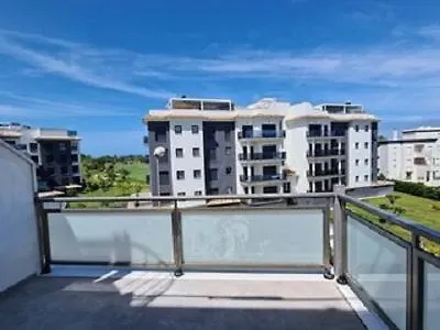 Bonito Apartamento Con Terraza Y Piscina