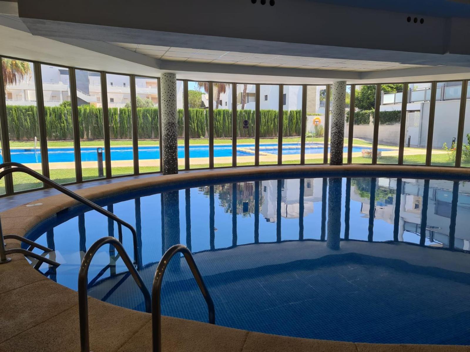Apartment Bonito Con Terraza Y Piscina